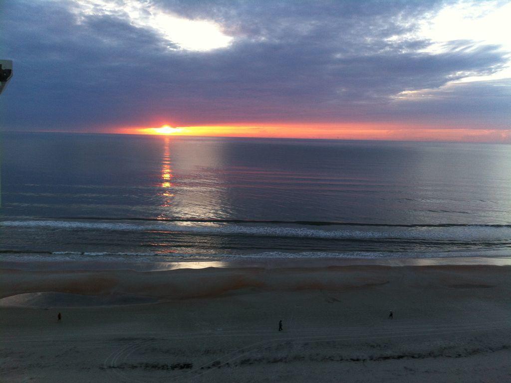 Penthouse Floor 1 Bedroom Resort Condo Direct Oceanfront Wyndham Ocean Walk - Daytona Funland 1908 Daytona Beach Exterior photo